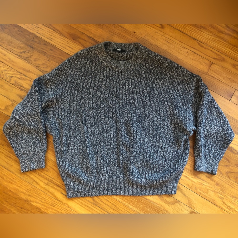 Uniqlo Heather Grey Knit Sweater - size XL